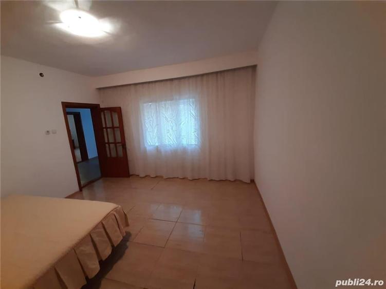 Casă cu 4 camere în Năvodari
