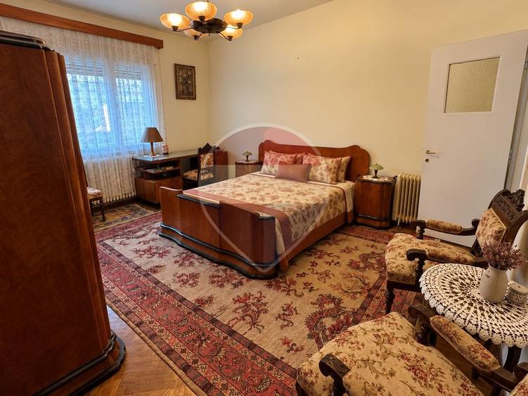 Apartament cu 4 camere semidecomandat, mobilat în Grădina Icoanei