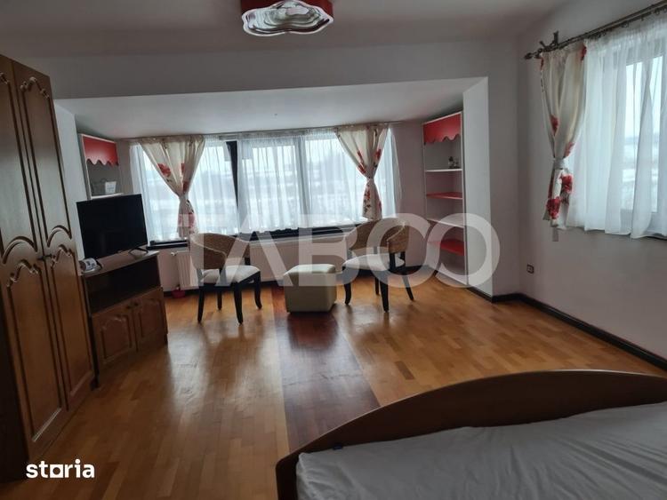 Casă cu 4 camere cu Teren 300 Mp în Central