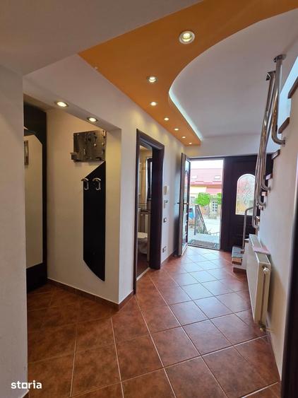 Casă cu 4 camere cu Teren 250 Mp în Bunloc
