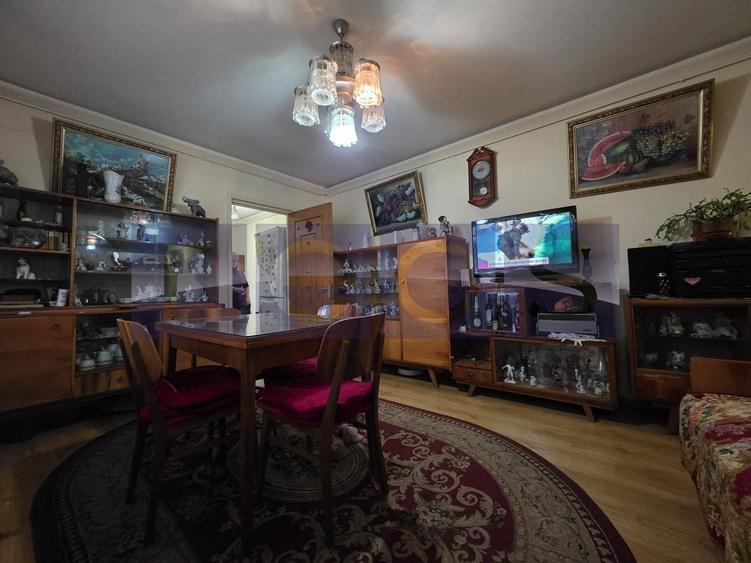Apartament cu 3 camere semidecomandat, mobilat în Brâncoveanu