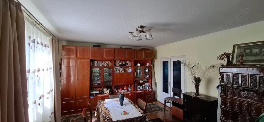 Casă cu 2 camere cu Teren 800 Mp în Nazna