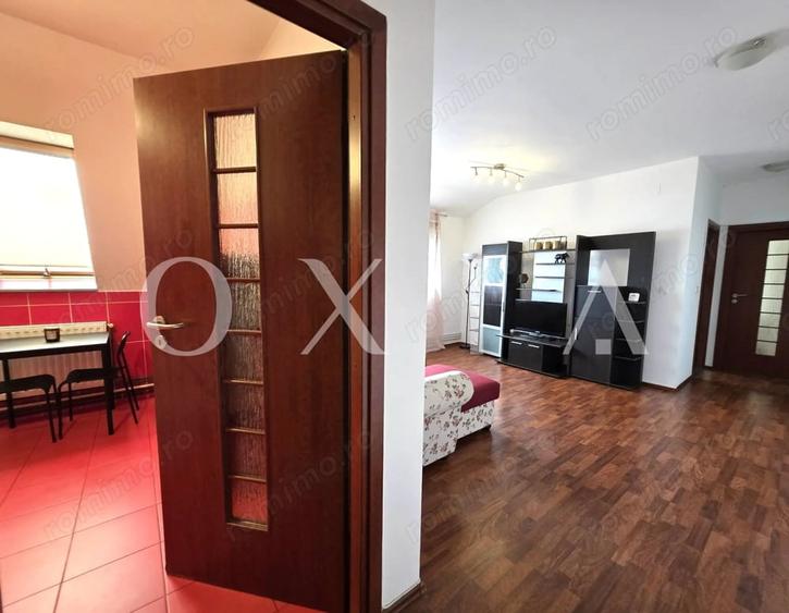 Apartament cu 2 camere semidecomandat în Girocului