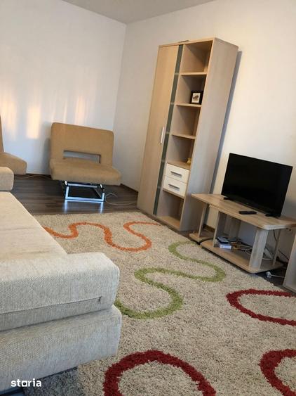 Apartament cu 2 camere decomandat în Vest
