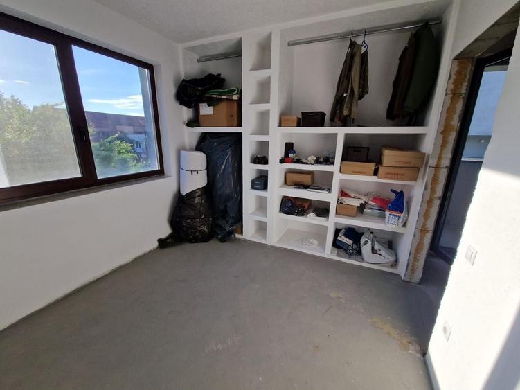 Apartament 3 camere, etaj 1, parcare subterana, boxa, 74 mp, Floresti - 17