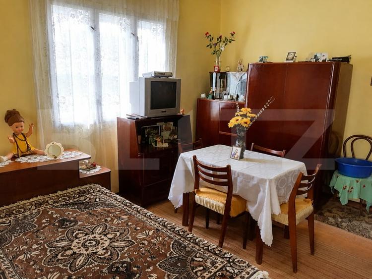 Casă individuală cu 3 camere cu Canalizare în Sărmașu