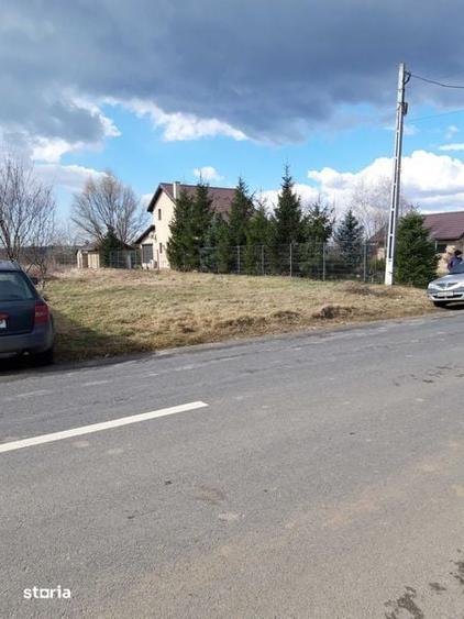 Teren de 1400 mp, în Ciolpani