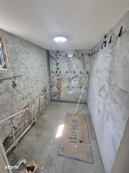 Casă cu 6 camere cu Teren 238 Mp în Central