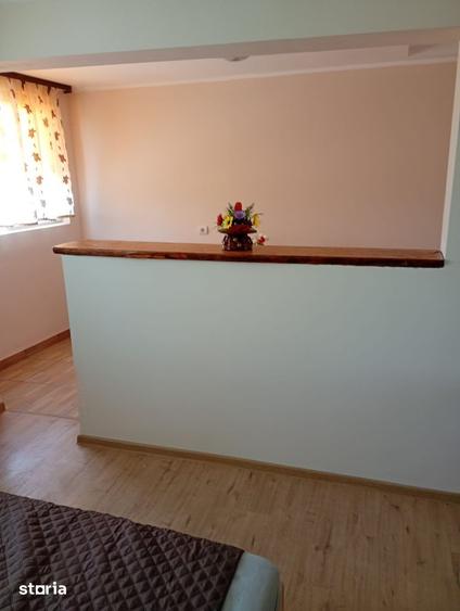 De vanzare casa in localitatea:Crucisor. Pret promotional:46000euro - 6