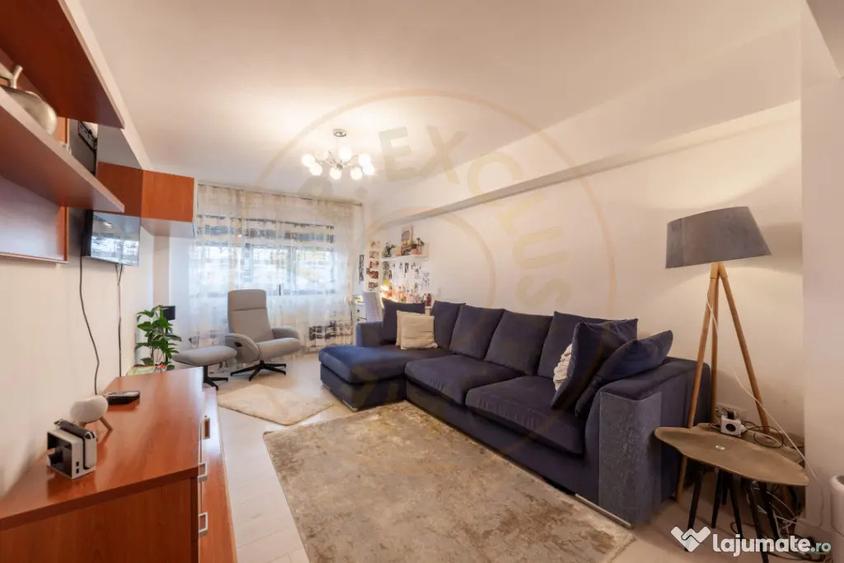 Apartament cu 3 camere decomandat, mobilat în Central