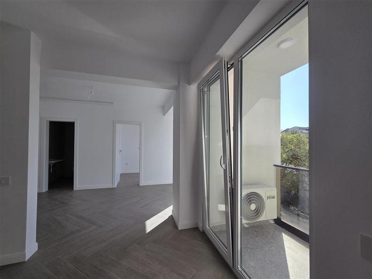 Apartament cu 2 camere decomandat în Cantemir