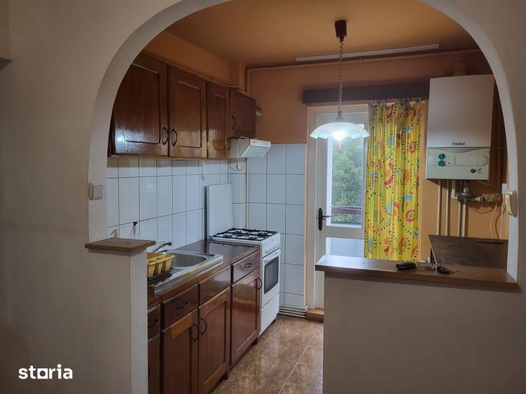 Apartament cu 2 camere semidecomandat în Cristian