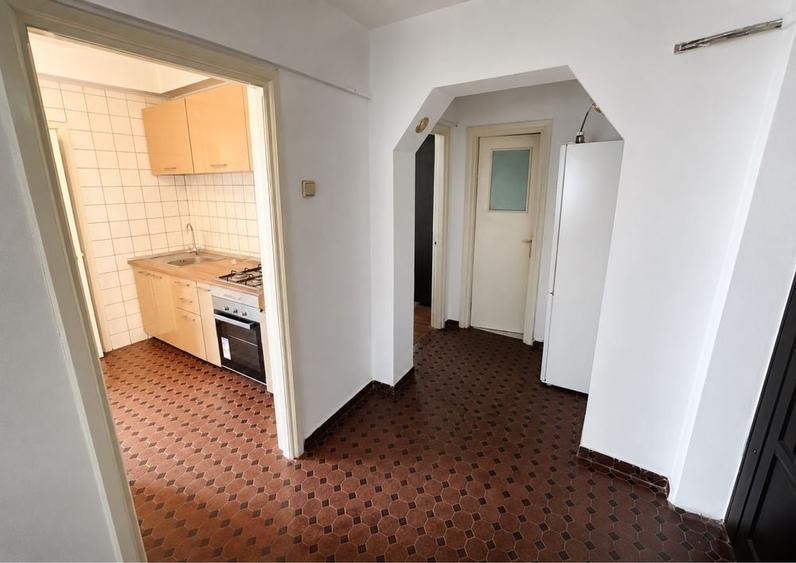 Apartament cu 2 camere decomandat în Popoveni
