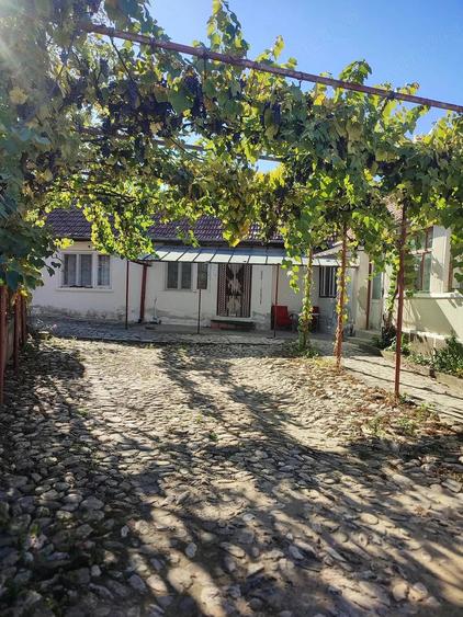 Casă cu 3 camere cu Teren 586 Mp în Beriu