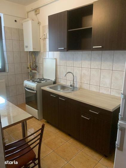 Garsonieră decomandată în Rahova