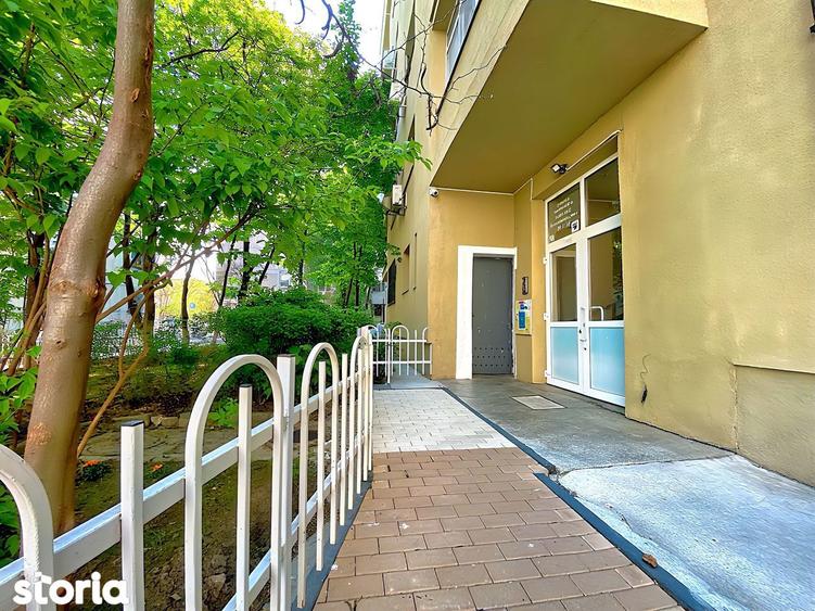 Apartament cu 3 camere decomandat în Rahova
