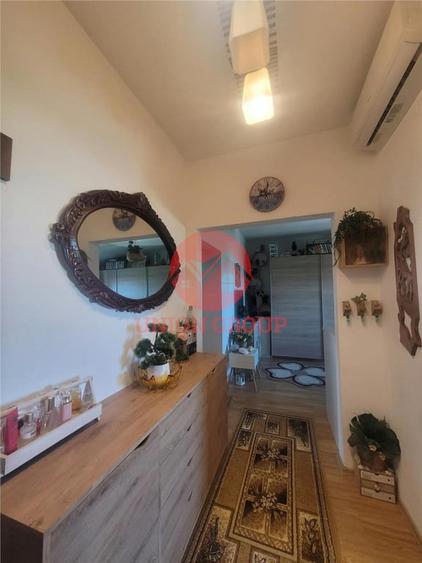 Apartament Modern 2 Camere la Mansarda, Poarta 6 - 18