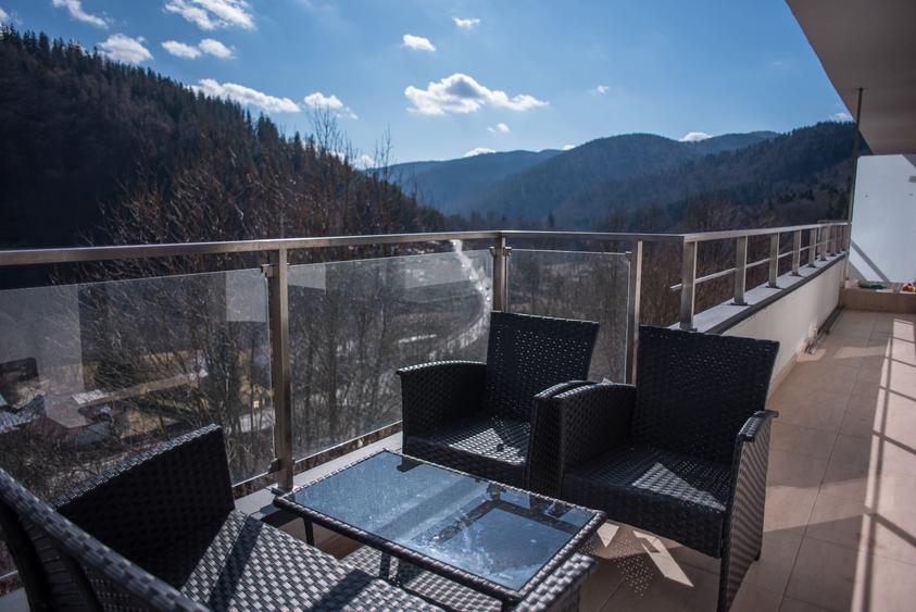 Apartament cu 3 camere decomandat în Platoul Izvor