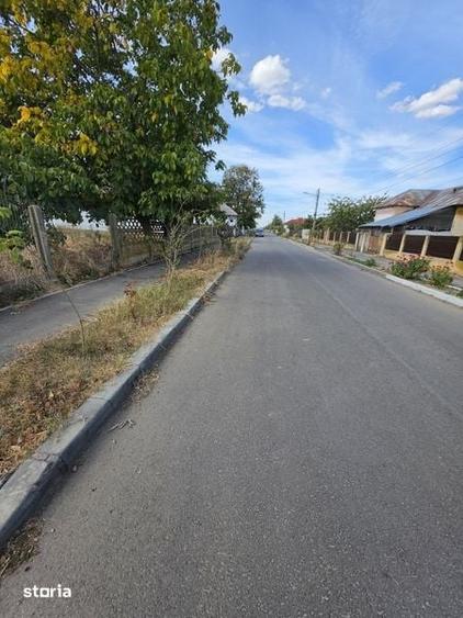 Teren de 1600 mp, în Central