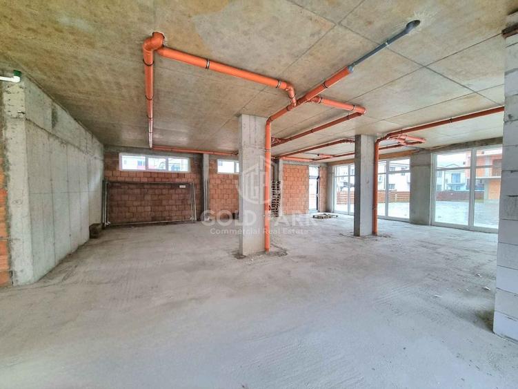 Spațiu comercial, de 160 mp, în Florești