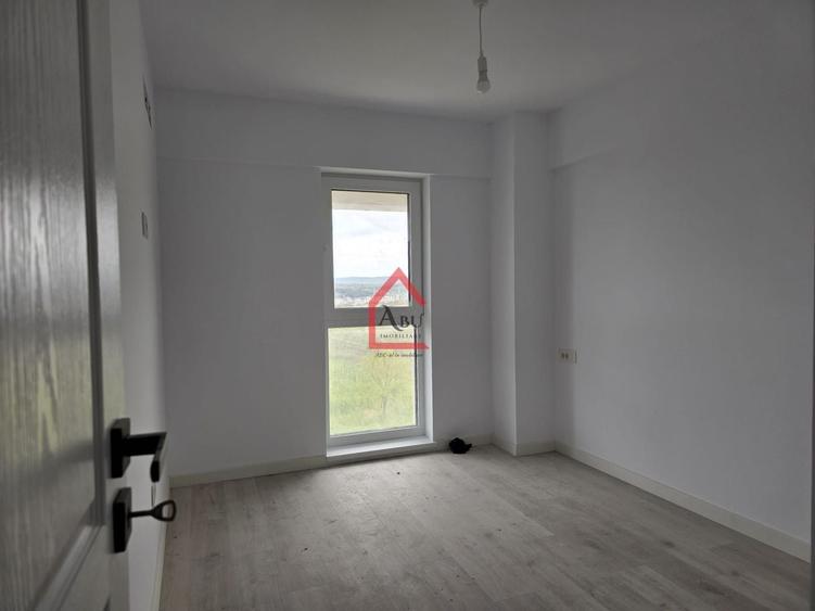 Apartament cu 2 camere decomandat în Galata