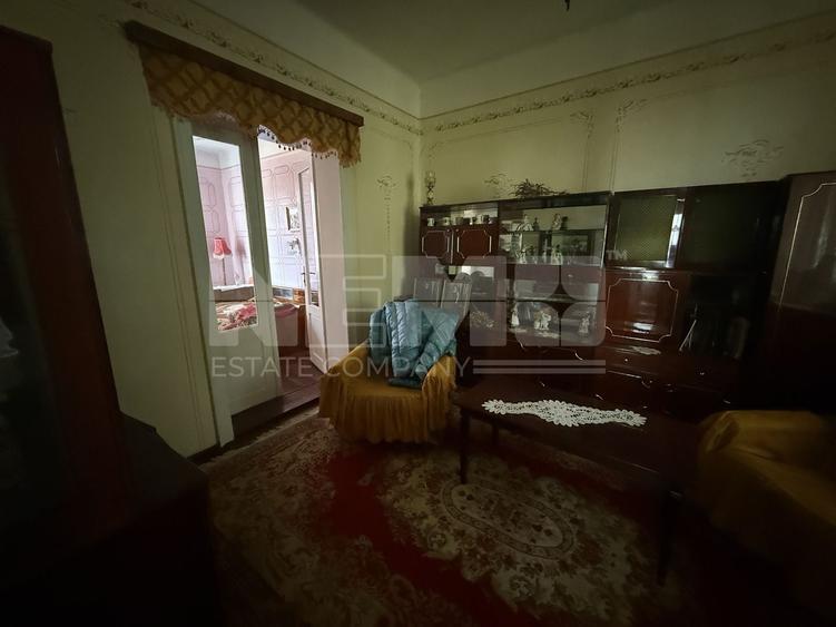 Casă individuală cu 4 camere cu Canalizare în Central
