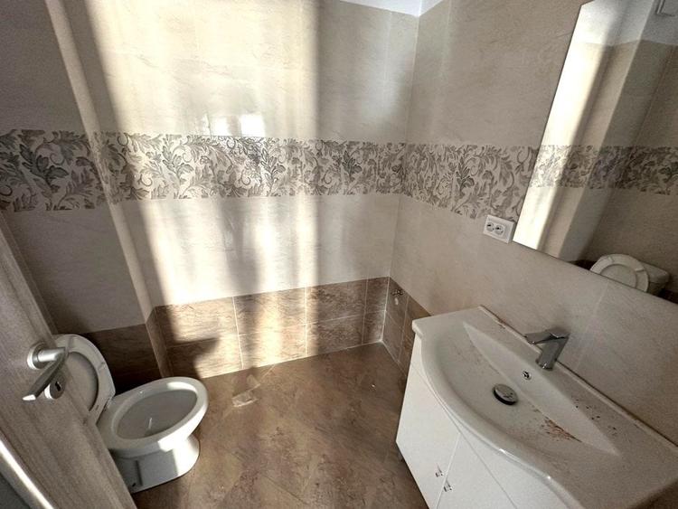 Apartament cu 3 camere semidecomandat în Popas Păcurari