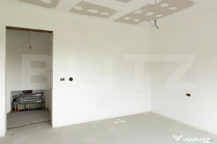 Casă cu 7 camere cu Teren 710 Mp în Ciugud