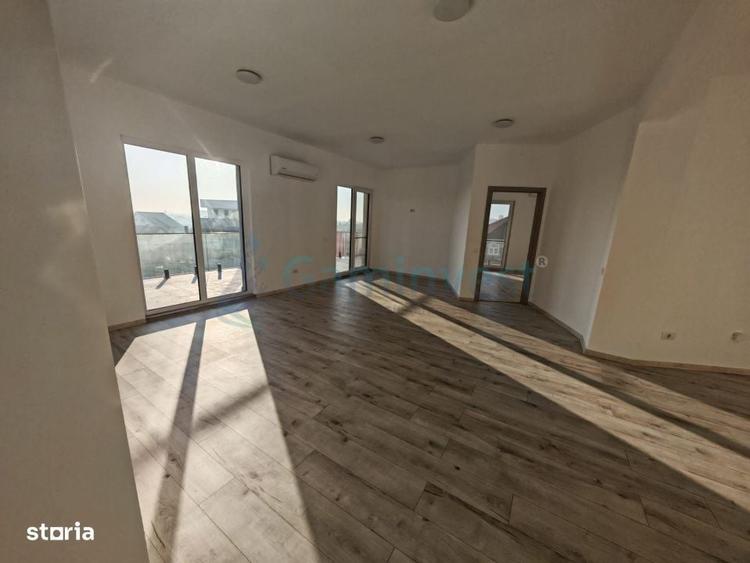 Spațiu comercial, de 100 mp, în Iosia
