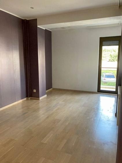 Apartament cu 2 camere decomandat în Băneasa
