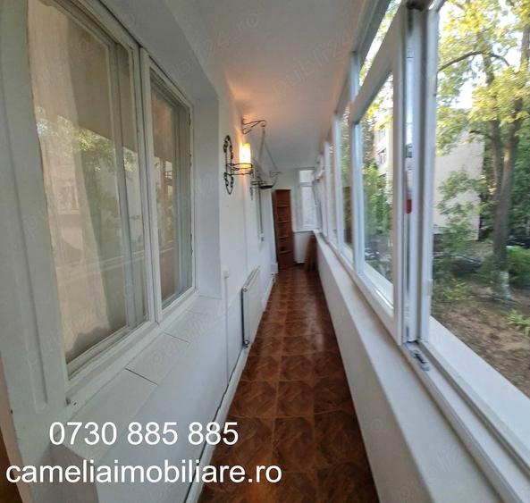 Apartament cu 4 camere semidecomandat în Gorjului