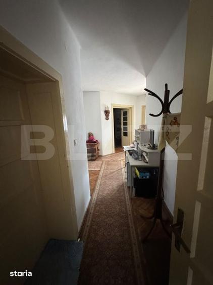 Casă cu 5 camere cu Teren 1950 Mp în Central