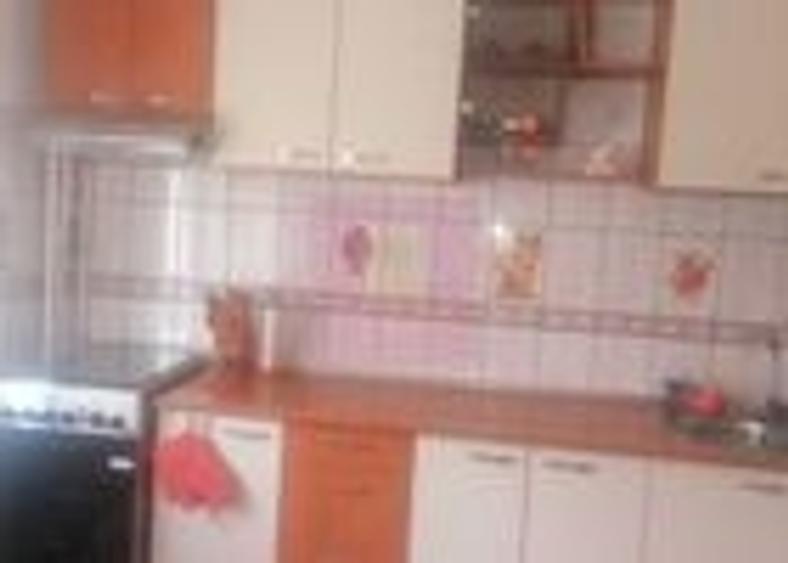 Apartament cu 2 camere semidecomandat în Lacul Tei