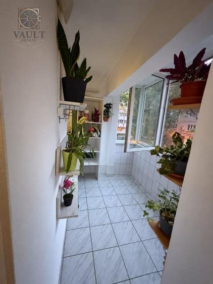 Apartament cu 3 camere decomandat, mobilat în Drumul Sării