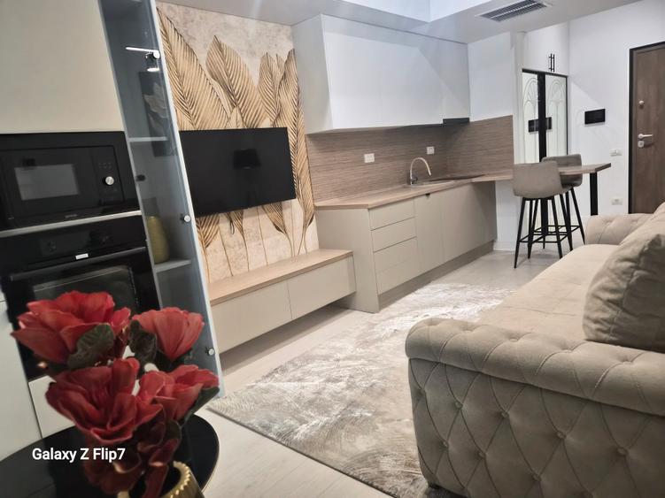 Apartament cu 2 camere semidecomandat în Pipera