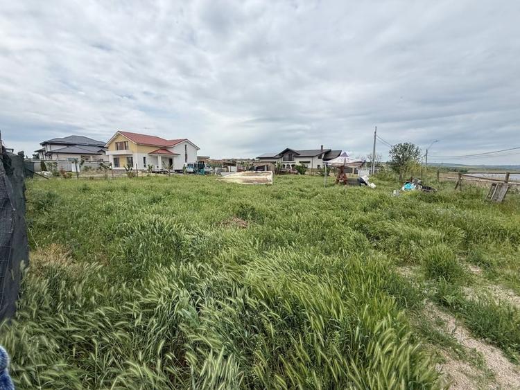 Teren Construcții intravilan de 730 mp, în Central