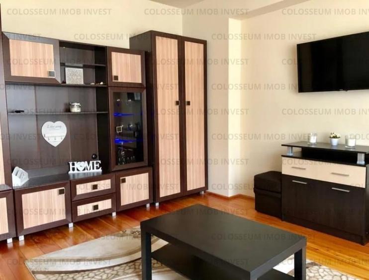 Apartament cu 3 camere decomandat în Centrul Istoric
