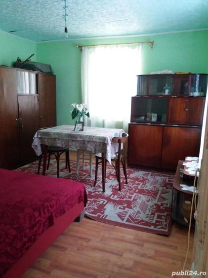 Casă cu 4 camere în Poiana Mare