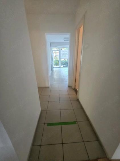 Spațiu comercial, de 64 mp, în Metalurgiei