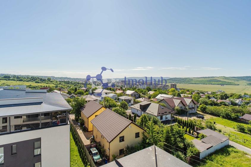 Penthouse cu 4 camere decomandat, mobilat în Valea Lupului
