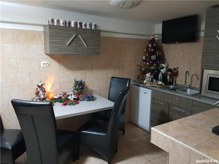 Casă cu 4 camere cu Teren 277 Mp în Girocului
