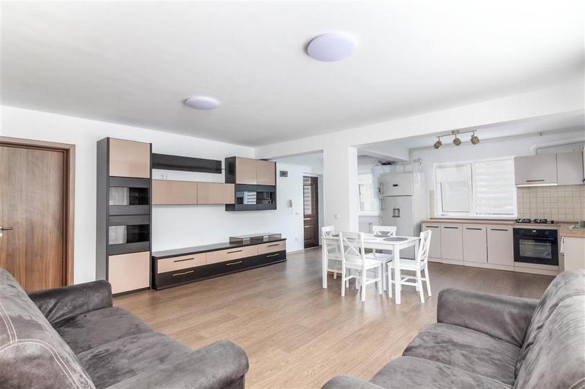 Apartament cu 3 camere semidecomandat, mobilat în Mănăștur