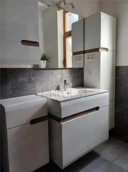 SAGULUI, CASA ISTORICA, 2 DORMITOARE, LIVING, BUCATARIE INCHISA, GRADINA - 1
