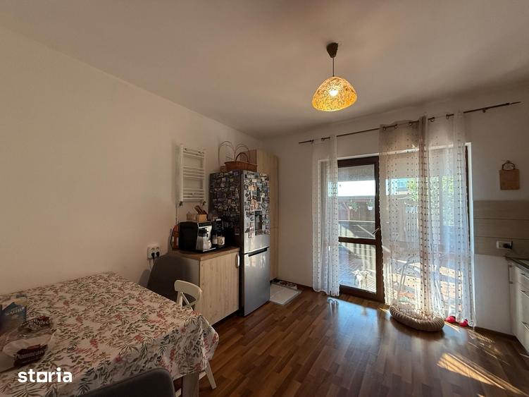 Casă cu 4 camere cu Teren 200 Mp în Rediu
