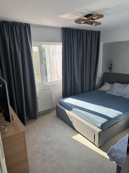 Apartament cu 3 camere decomandat, mobilat în Central
