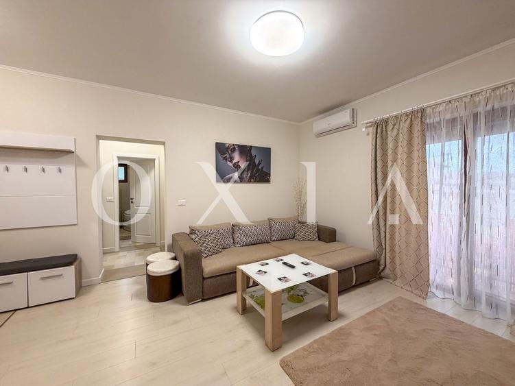 Apartament cu 2 camere semidecomandat, mobilat în Giroc