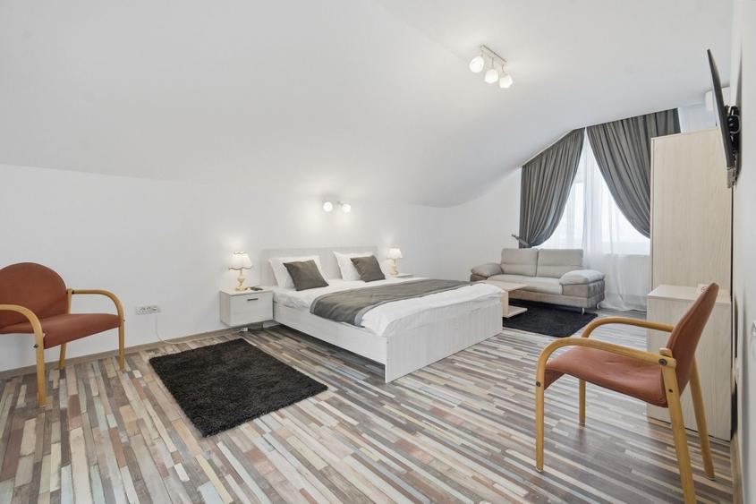 Apartament cu 4 camere decomandat în 6 Vânători