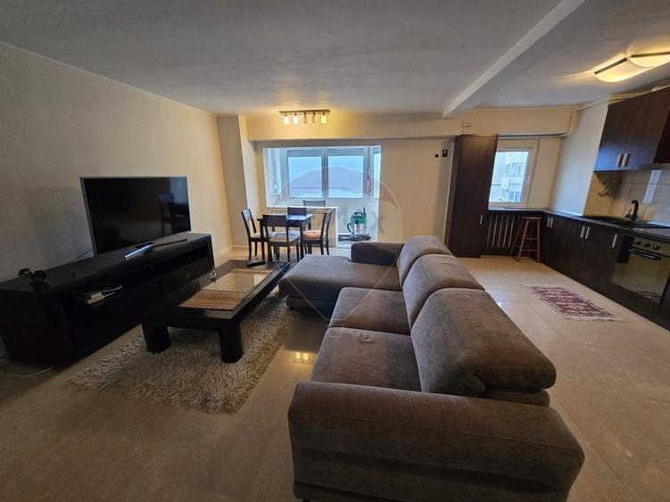 Apartament cu 2 camere decomandat, mobilat în Faleza Nord