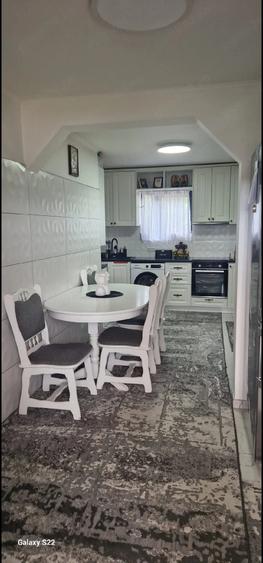 Casă cu 2 camere cu Teren 500 Mp în Boroaia