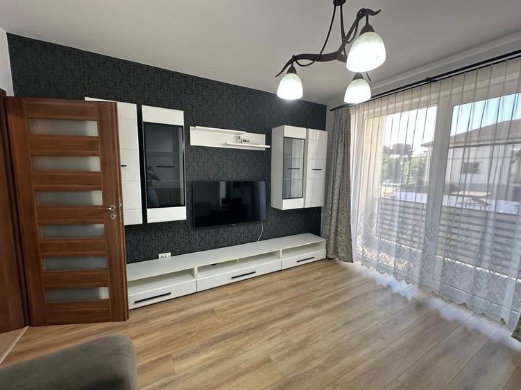 Apartament cu 2 camere decomandat, mobilat în Girocului